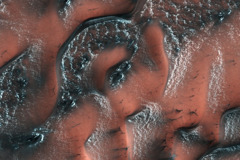 Snow on Mars
